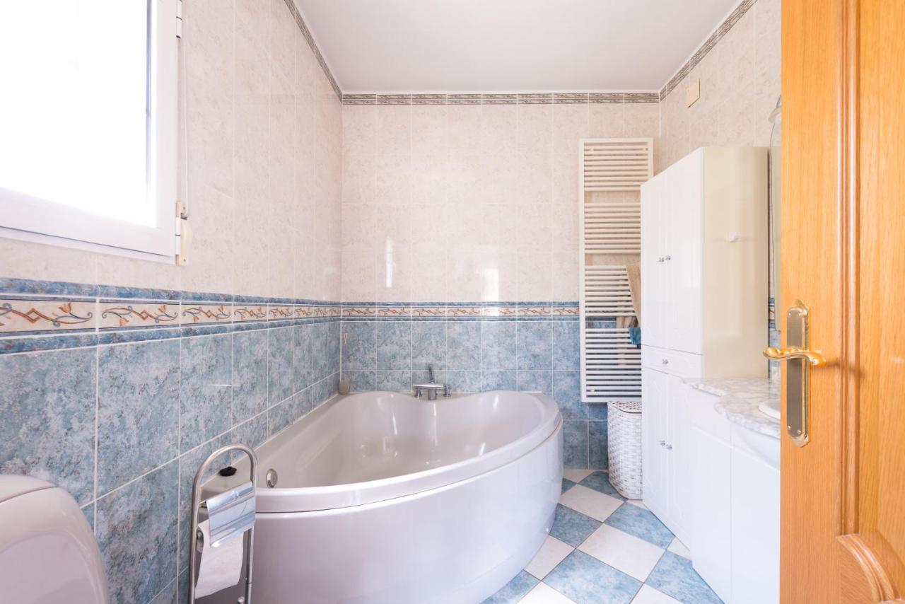 Villa Bruges Busot 3 Bath 3 Bed El Campello Eksteriør billede